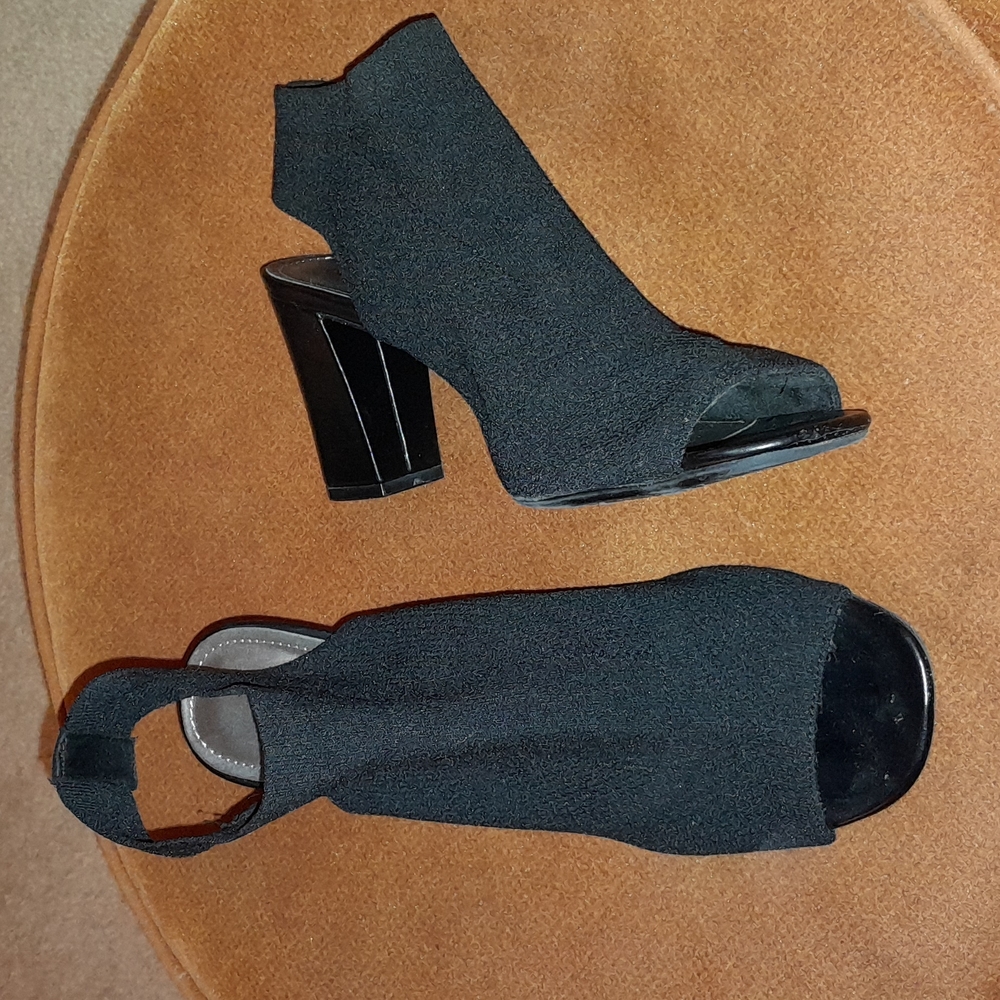 🌺BLACK STRETCH Slingbacks
